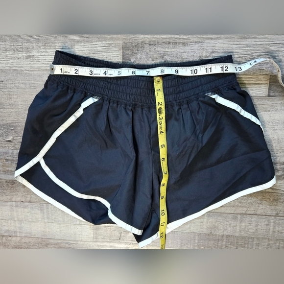 💜Womens Champion Black Shorts White Trim Size Small EUC!!!💚 - Picture 3 of 3